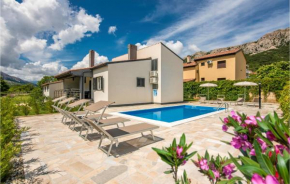 Amazing Home In Jurandvor With Wifi